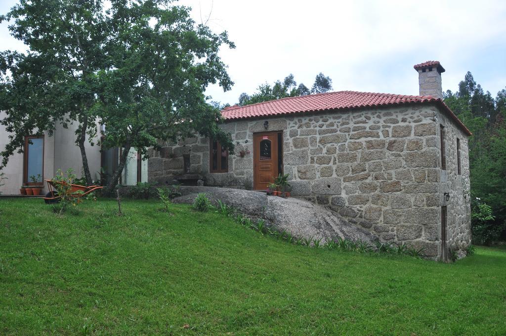 לינה וארוחת בוקר סנטה קומבו דאו Casas Vale Martinho מראה חיצוני תמונה